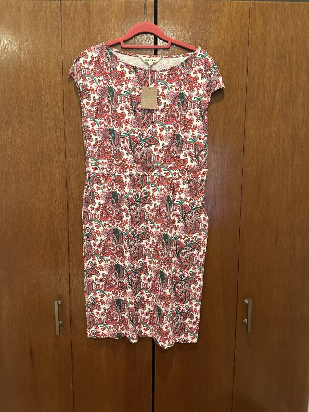 NWT Boden Florrie Dress | Paisley Floral Print, Cap Sleeves | Classic Versatile - Picture 2 of 6